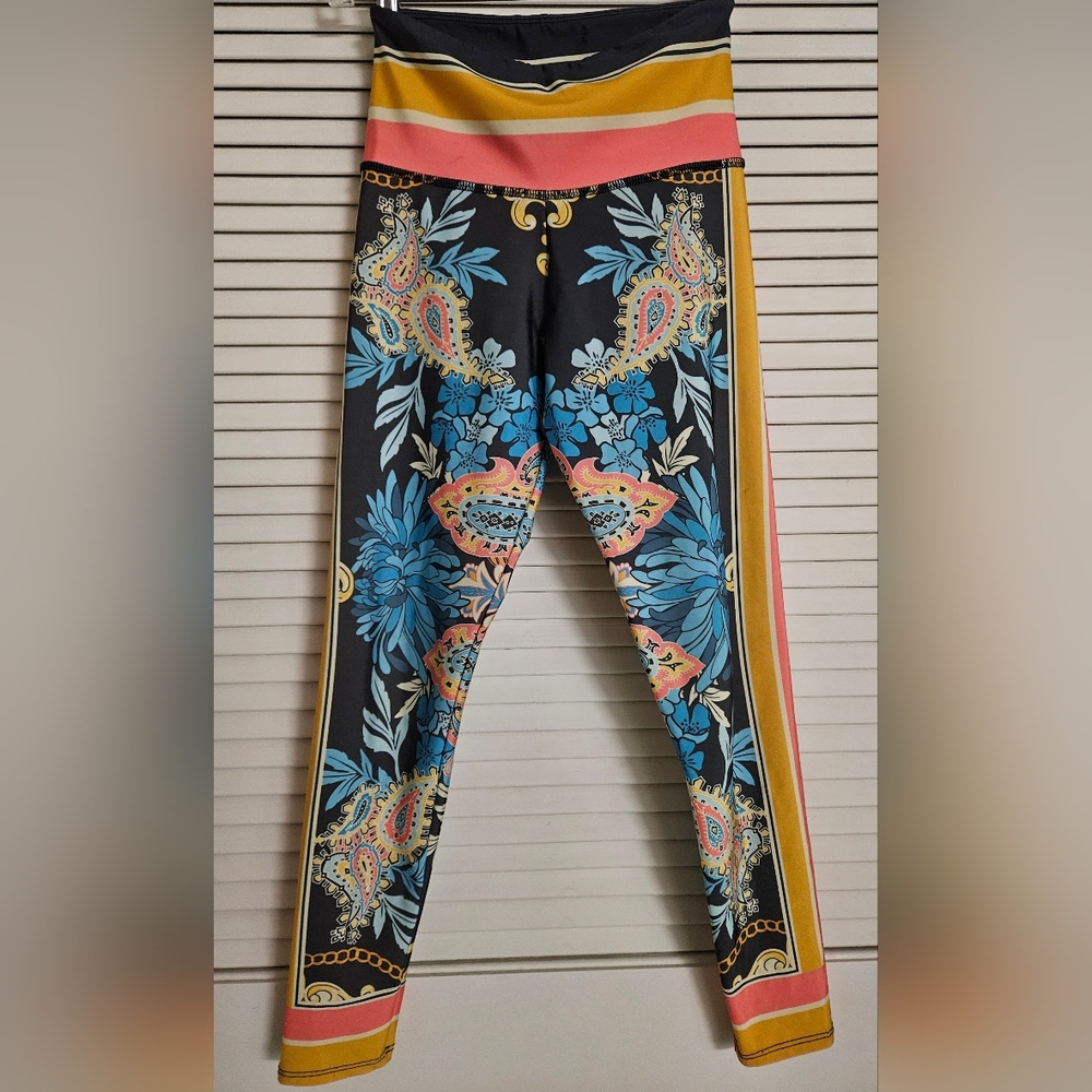 Free People ONZIE yoga stmnt leggings, high rise fit, pretty print 24" Inseam